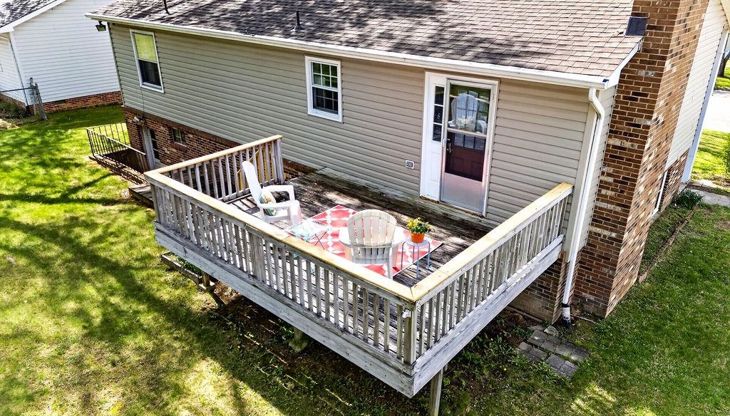 51 BRIARWOOD CIR, STAUNTON, Virginia 24401, 3 Bedrooms Bedrooms, ,2 BathroomsBathrooms,Residential,51 BRIARWOOD CIR,675623 MLS # 675623 51 BRIARWOOD CIR, STAUNTON, Virginia 24401, 3 Bedrooms Bedrooms, ,2 BathroomsBathrooms,Residential,51 BRIARWOOD CIR,675623 MLS # 675623