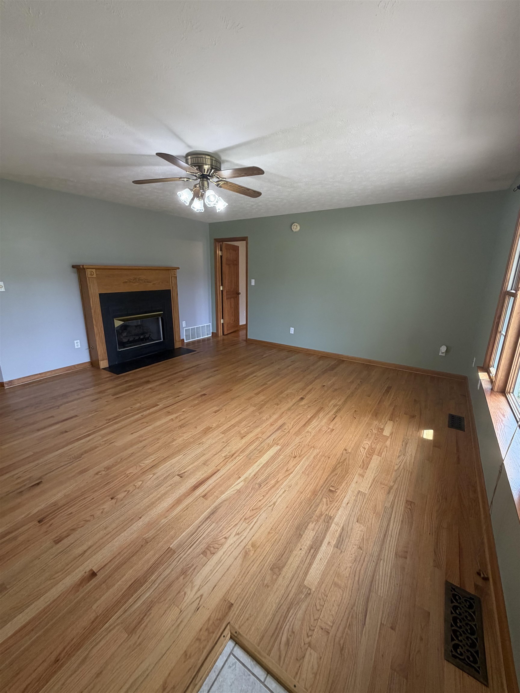 1582 HOWARDSVILLE TPKE, STUARTS DRAFT, Virginia 24477, 2 Bedrooms Bedrooms, ,2 BathroomsBathrooms,Residential,1582 HOWARDSVILLE TPKE,675625 MLS # 675625 1582 HOWARDSVILLE TPKE, STUARTS DRAFT, Virginia 24477, 2 Bedrooms Bedrooms, ,2 BathroomsBathrooms,Residential,1582 HOWARDSVILLE TPKE,675625 MLS # 675625