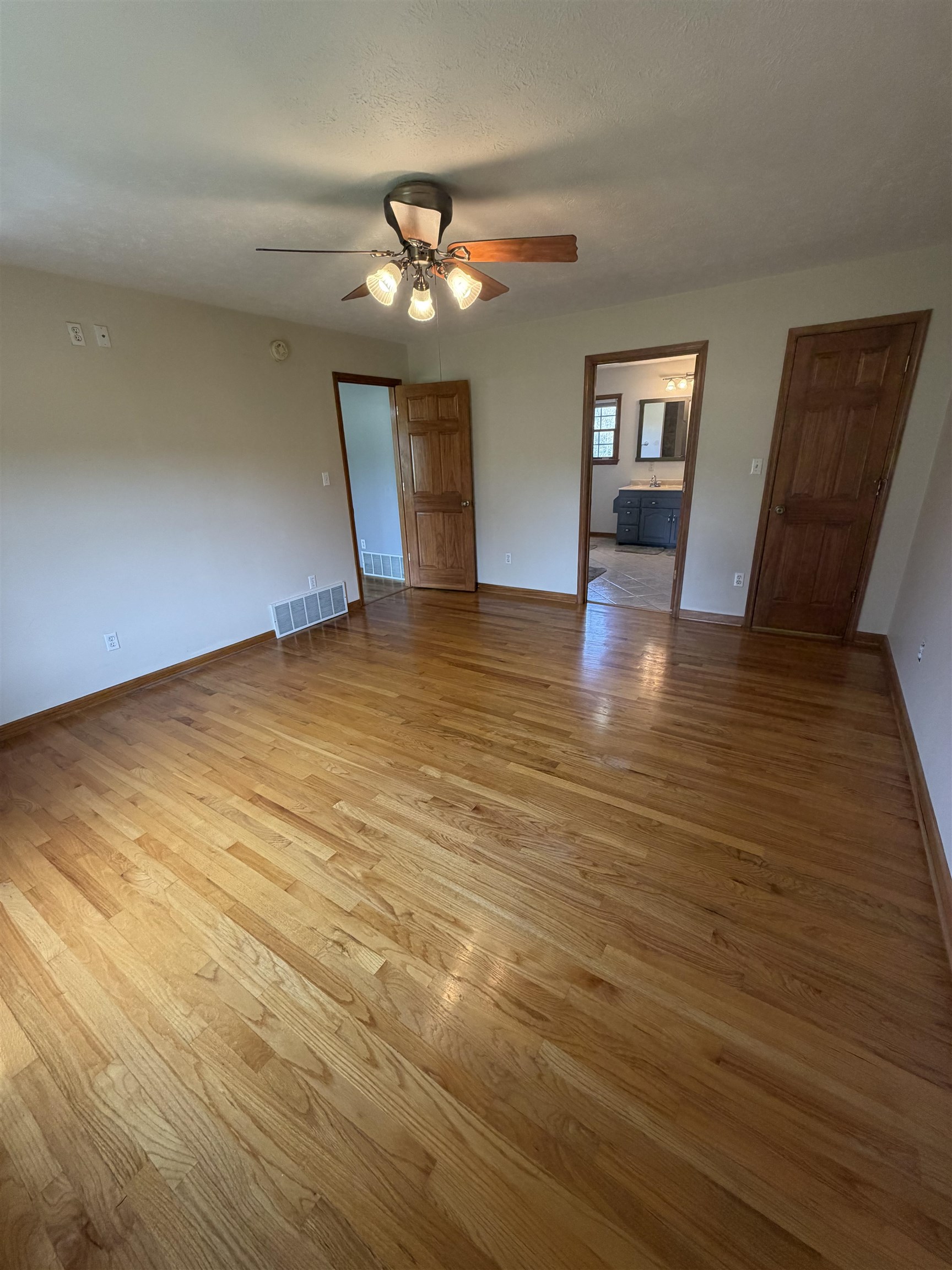 1582 HOWARDSVILLE TPKE, STUARTS DRAFT, Virginia 24477, 2 Bedrooms Bedrooms, ,2 BathroomsBathrooms,Residential,1582 HOWARDSVILLE TPKE,675625 MLS # 675625 1582 HOWARDSVILLE TPKE, STUARTS DRAFT, Virginia 24477, 2 Bedrooms Bedrooms, ,2 BathroomsBathrooms,Residential,1582 HOWARDSVILLE TPKE,675625 MLS # 675625