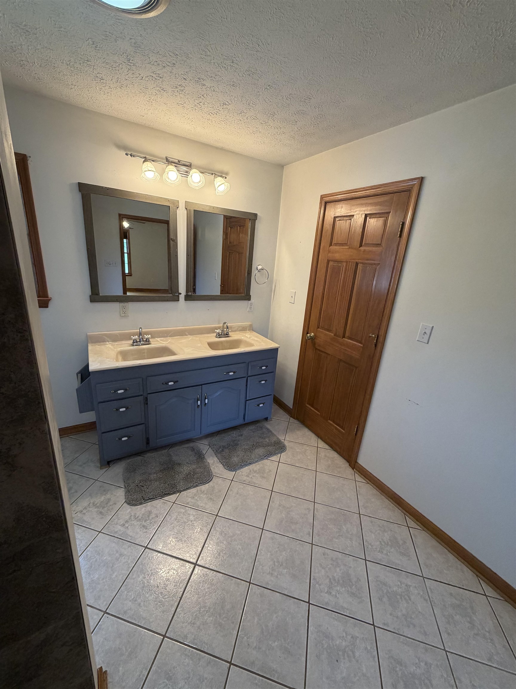 1582 HOWARDSVILLE TPKE, STUARTS DRAFT, Virginia 24477, 2 Bedrooms Bedrooms, ,2 BathroomsBathrooms,Residential,1582 HOWARDSVILLE TPKE,675625 MLS # 675625 1582 HOWARDSVILLE TPKE, STUARTS DRAFT, Virginia 24477, 2 Bedrooms Bedrooms, ,2 BathroomsBathrooms,Residential,1582 HOWARDSVILLE TPKE,675625 MLS # 675625