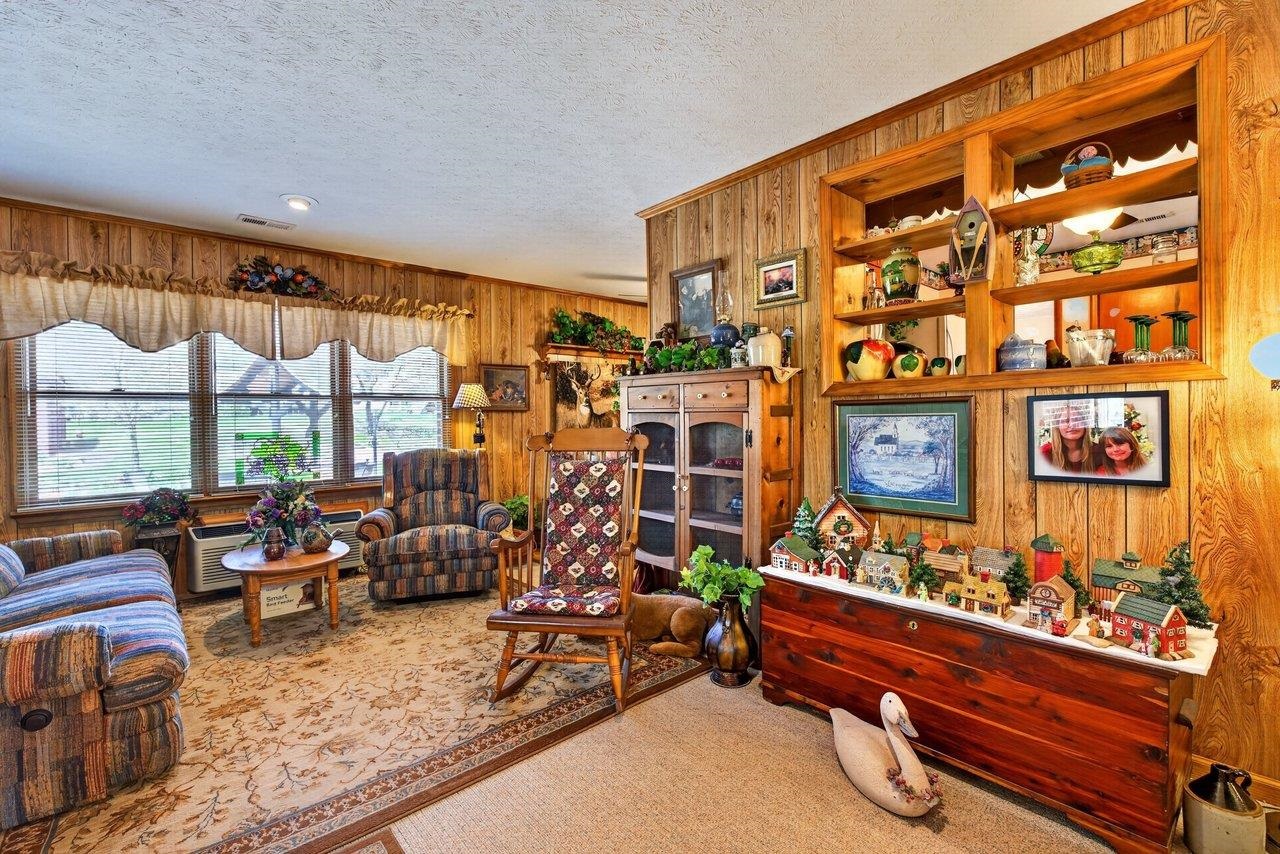 9625 TOWN HALL RD, MCGAHEYSVILLE, Virginia 22840, 4 Bedrooms Bedrooms, ,3 BathroomsBathrooms,Residential,9625 TOWN HALL RD,675626 MLS # 675626 9625 TOWN HALL RD, MCGAHEYSVILLE, Virginia 22840, 4 Bedrooms Bedrooms, ,3 BathroomsBathrooms,Residential,9625 TOWN HALL RD,675626 MLS # 675626