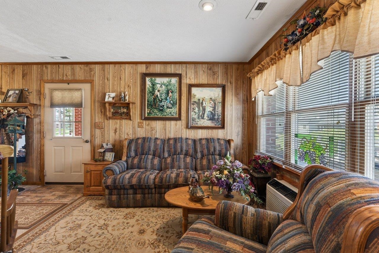 9625 TOWN HALL RD, MCGAHEYSVILLE, Virginia 22840, 4 Bedrooms Bedrooms, ,3 BathroomsBathrooms,Residential,9625 TOWN HALL RD,675626 MLS # 675626 9625 TOWN HALL RD, MCGAHEYSVILLE, Virginia 22840, 4 Bedrooms Bedrooms, ,3 BathroomsBathrooms,Residential,9625 TOWN HALL RD,675626 MLS # 675626