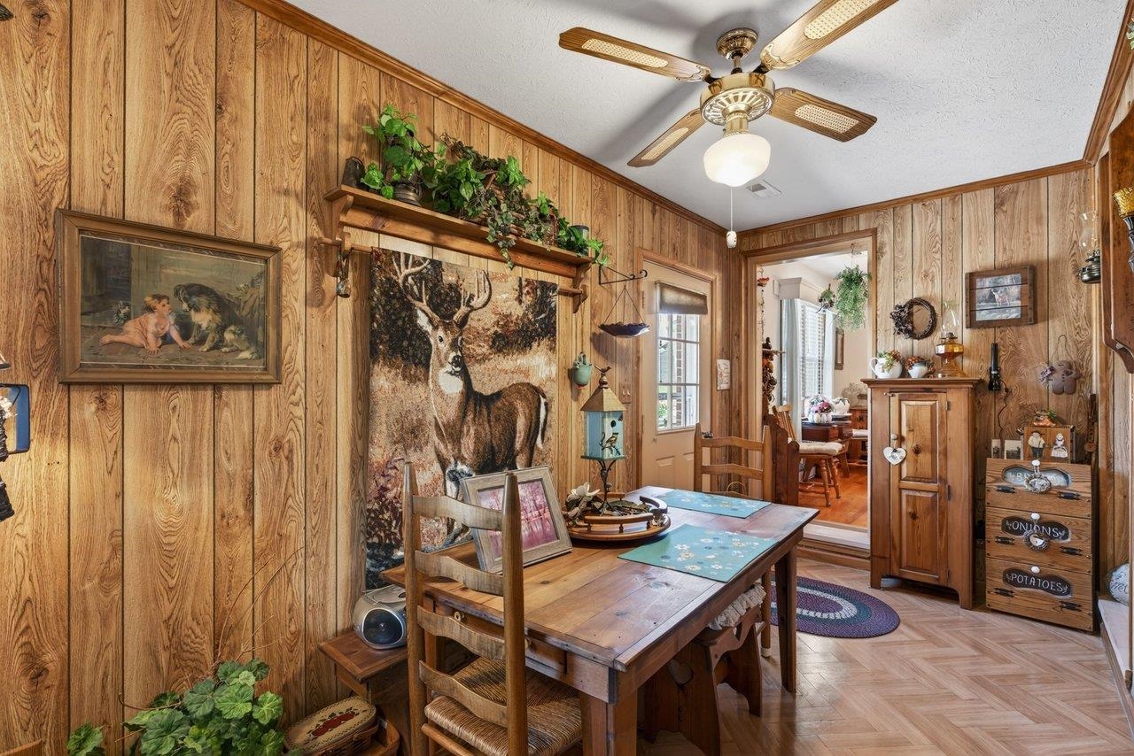 9625 TOWN HALL RD, MCGAHEYSVILLE, Virginia 22840, 4 Bedrooms Bedrooms, ,3 BathroomsBathrooms,Residential,9625 TOWN HALL RD,675626 MLS # 675626 9625 TOWN HALL RD, MCGAHEYSVILLE, Virginia 22840, 4 Bedrooms Bedrooms, ,3 BathroomsBathrooms,Residential,9625 TOWN HALL RD,675626 MLS # 675626