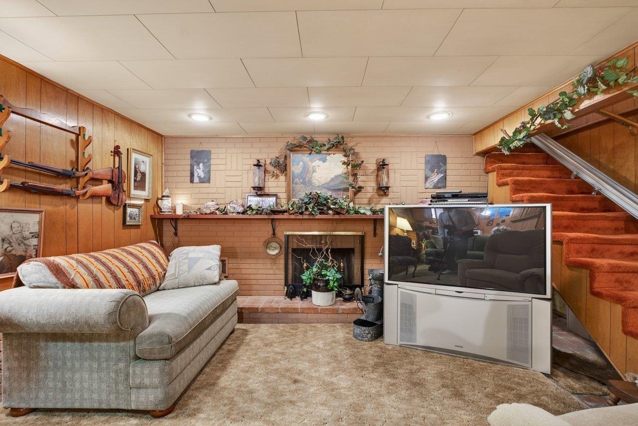 9625 TOWN HALL RD, MCGAHEYSVILLE, Virginia 22840, 4 Bedrooms Bedrooms, ,3 BathroomsBathrooms,Residential,9625 TOWN HALL RD,675626 MLS # 675626 9625 TOWN HALL RD, MCGAHEYSVILLE, Virginia 22840, 4 Bedrooms Bedrooms, ,3 BathroomsBathrooms,Residential,9625 TOWN HALL RD,675626 MLS # 675626