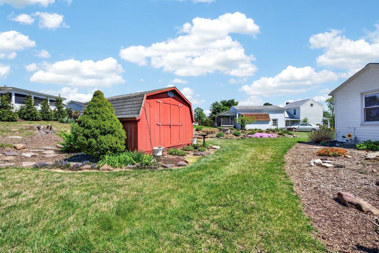 9625 TOWN HALL RD, MCGAHEYSVILLE, Virginia 22840, 4 Bedrooms Bedrooms, ,3 BathroomsBathrooms,Residential,9625 TOWN HALL RD,675626 MLS # 675626 9625 TOWN HALL RD, MCGAHEYSVILLE, Virginia 22840, 4 Bedrooms Bedrooms, ,3 BathroomsBathrooms,Residential,9625 TOWN HALL RD,675626 MLS # 675626