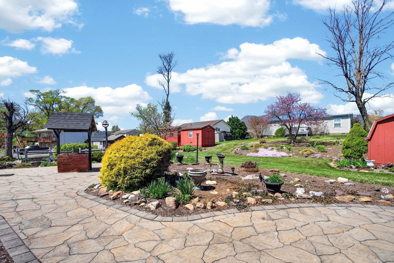 9625 TOWN HALL RD, MCGAHEYSVILLE, Virginia 22840, 4 Bedrooms Bedrooms, ,3 BathroomsBathrooms,Residential,9625 TOWN HALL RD,675626 MLS # 675626 9625 TOWN HALL RD, MCGAHEYSVILLE, Virginia 22840, 4 Bedrooms Bedrooms, ,3 BathroomsBathrooms,Residential,9625 TOWN HALL RD,675626 MLS # 675626