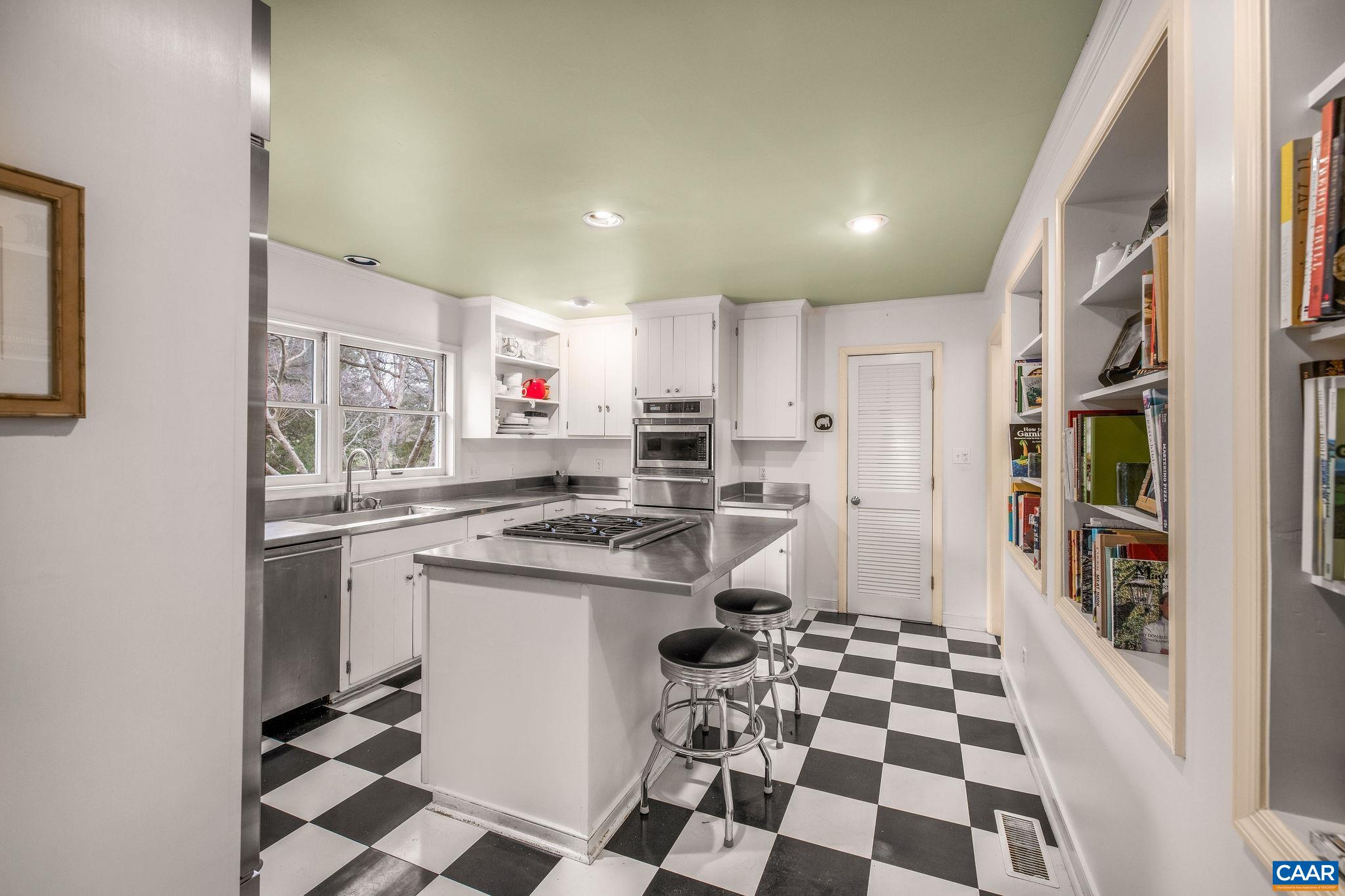 1525 BROOK HILL LN, CHARLOTTESVILLE, Virginia 22901, 4 Bedrooms Bedrooms, ,5 BathroomsBathrooms,Residential,1525 BROOK HILL LN,675628 MLS # 675628