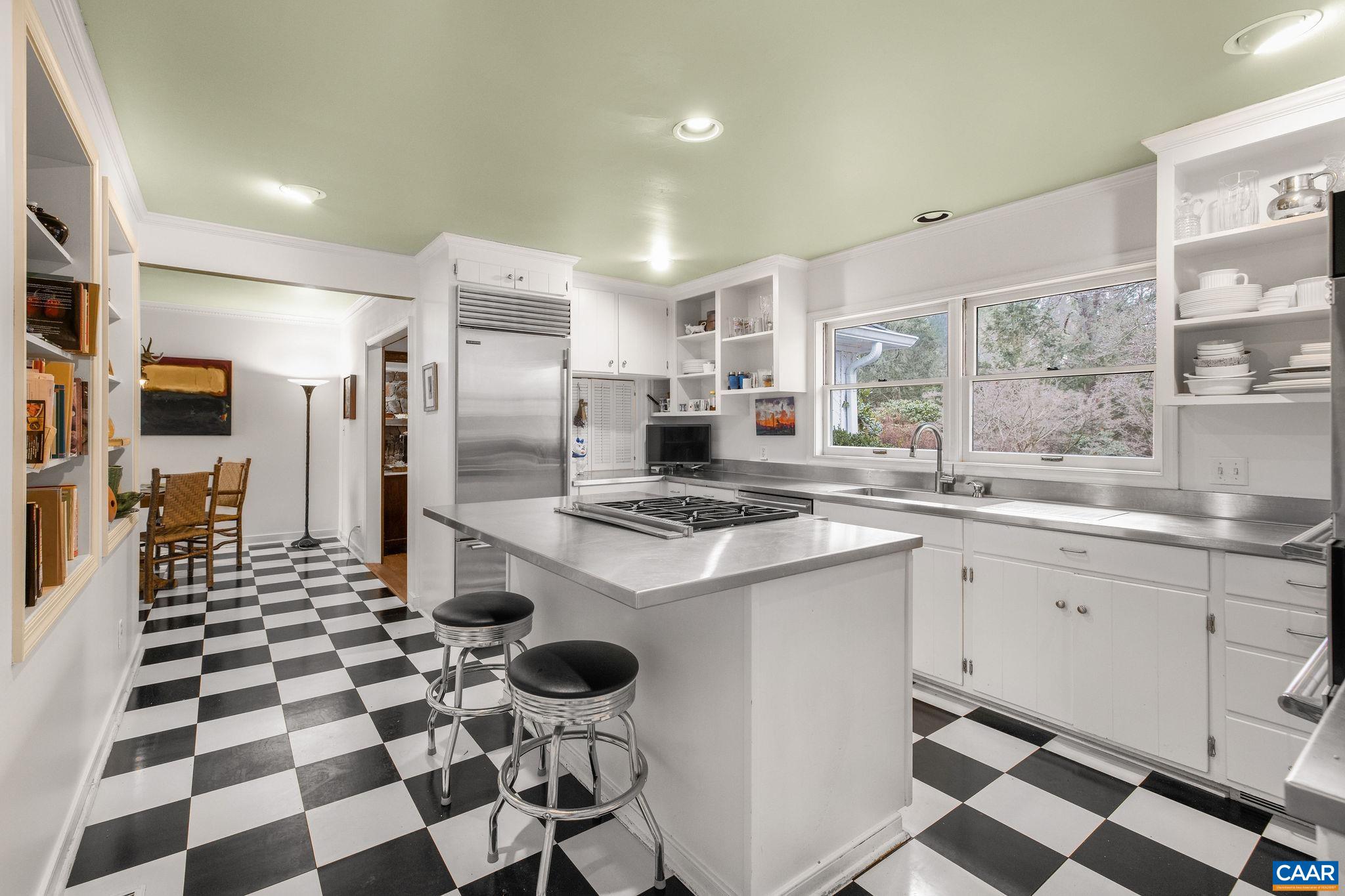 1525 BROOK HILL LN, CHARLOTTESVILLE, Virginia 22901, 4 Bedrooms Bedrooms, ,5 BathroomsBathrooms,Residential,1525 BROOK HILL LN,675628 MLS # 675628