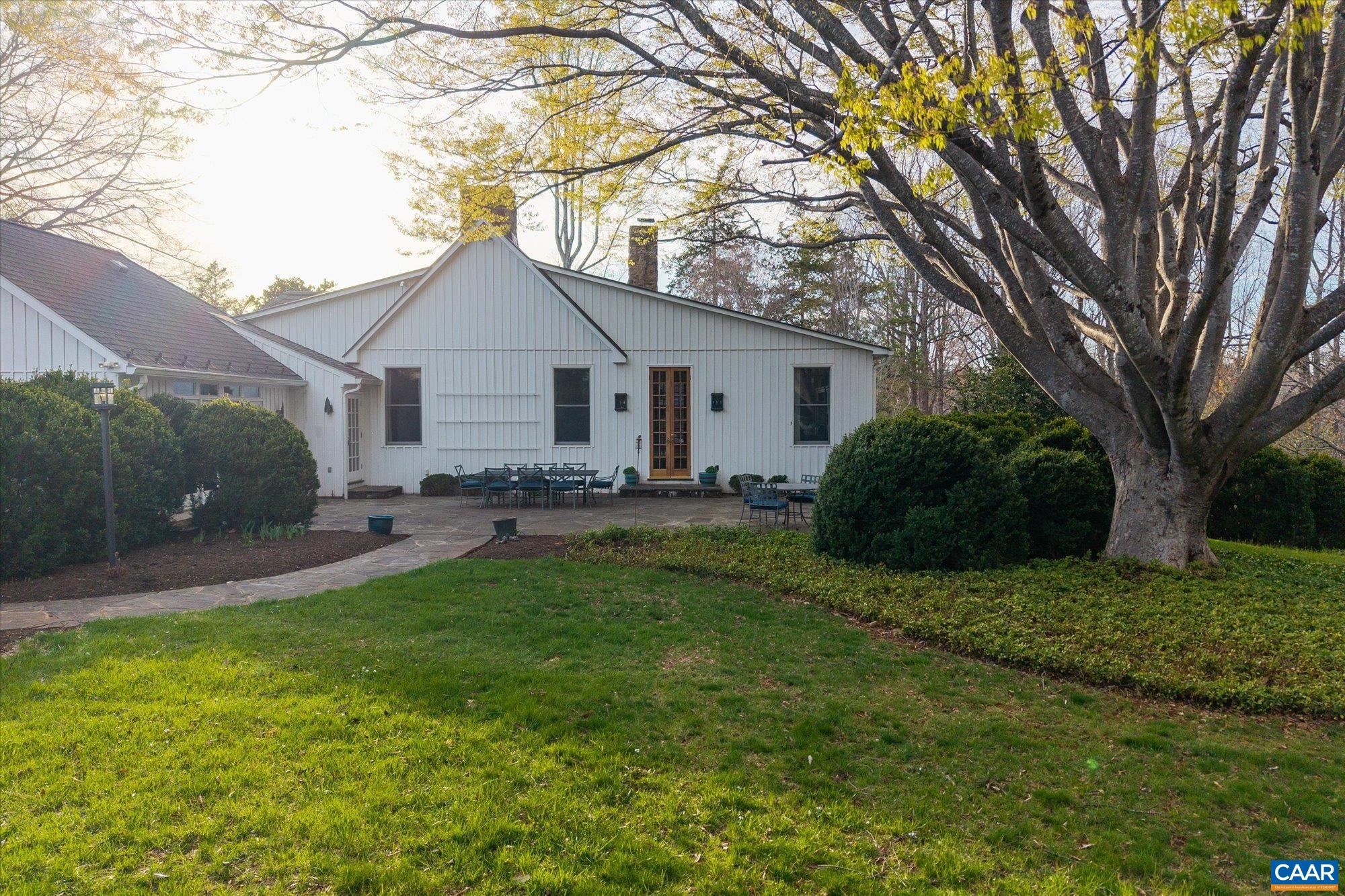 1525 BROOK HILL LN, CHARLOTTESVILLE, Virginia 22901, 4 Bedrooms Bedrooms, ,5 BathroomsBathrooms,Residential,1525 BROOK HILL LN,675628 MLS # 675628