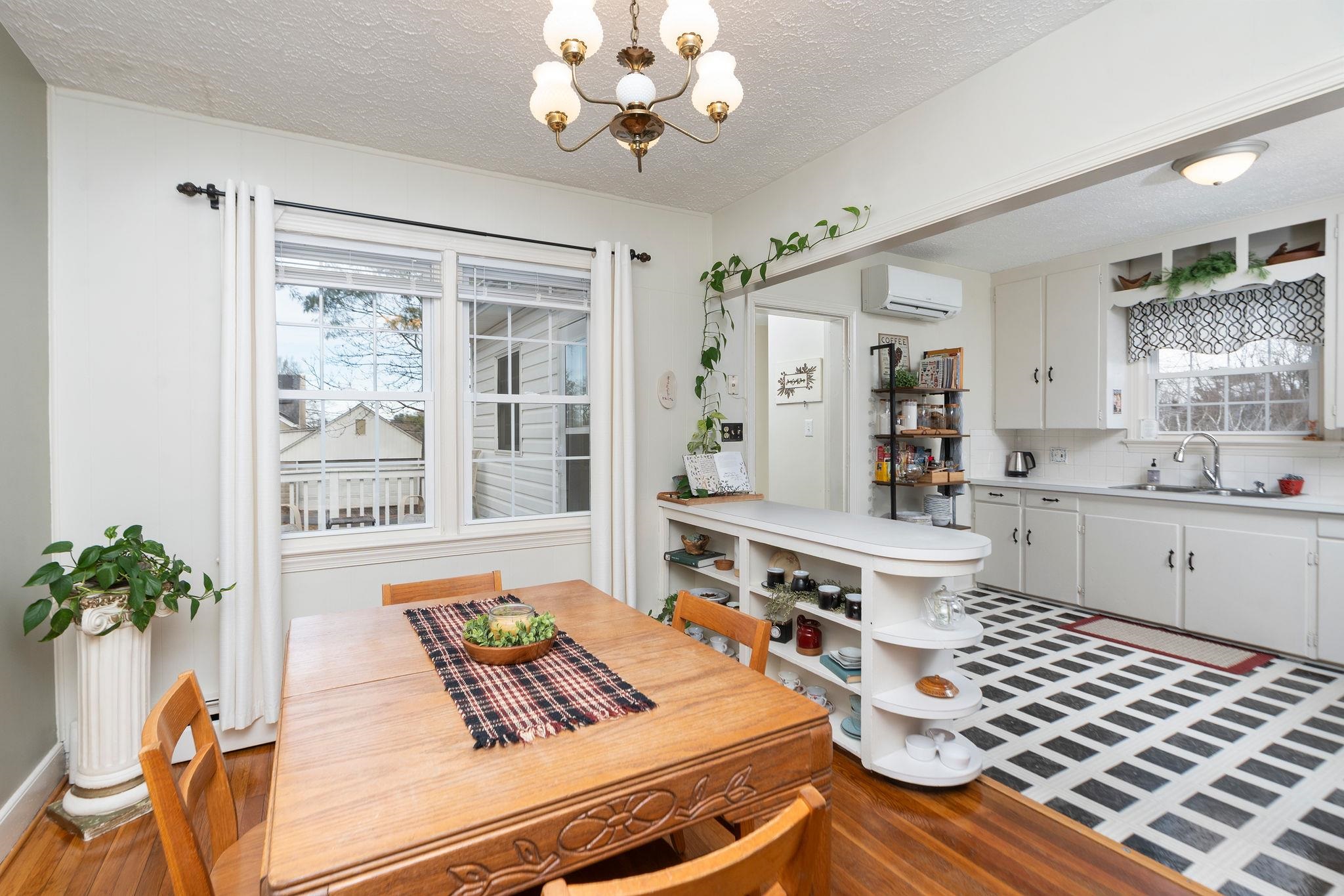 1913 MONTICELLO ST, WAYNESBORO, Virginia 22980, 2 Bedrooms Bedrooms, ,1 BathroomBathrooms,Residential,1913 MONTICELLO ST,675629 MLS # 675629 1913 MONTICELLO ST, WAYNESBORO, Virginia 22980, 2 Bedrooms Bedrooms, ,1 BathroomBathrooms,Residential,1913 MONTICELLO ST,675629 MLS # 675629