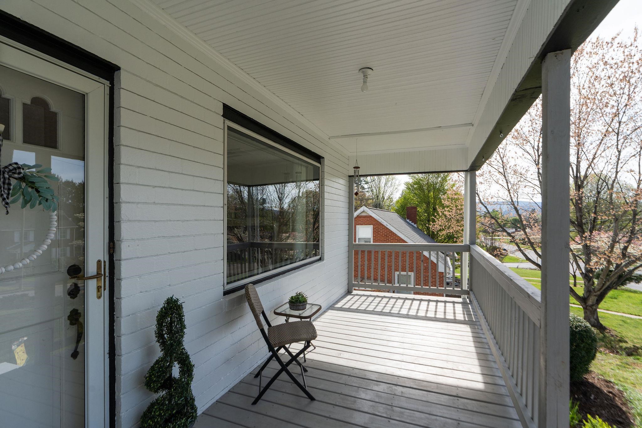 1913 MONTICELLO ST, WAYNESBORO, Virginia 22980, 2 Bedrooms Bedrooms, ,1 BathroomBathrooms,Residential,1913 MONTICELLO ST,675629 MLS # 675629 1913 MONTICELLO ST, WAYNESBORO, Virginia 22980, 2 Bedrooms Bedrooms, ,1 BathroomBathrooms,Residential,1913 MONTICELLO ST,675629 MLS # 675629