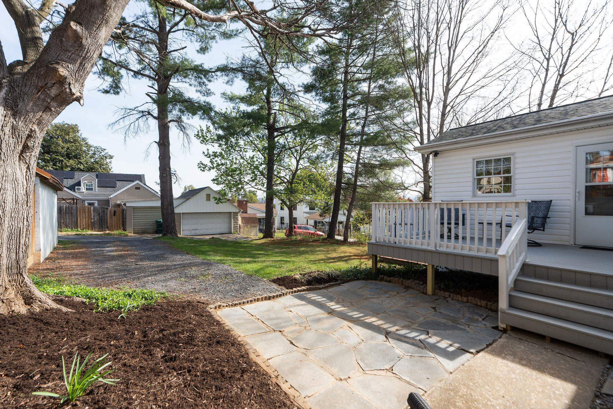 1913 MONTICELLO ST, WAYNESBORO, Virginia 22980, 2 Bedrooms Bedrooms, ,1 BathroomBathrooms,Residential,1913 MONTICELLO ST,675629 MLS # 675629 1913 MONTICELLO ST, WAYNESBORO, Virginia 22980, 2 Bedrooms Bedrooms, ,1 BathroomBathrooms,Residential,1913 MONTICELLO ST,675629 MLS # 675629