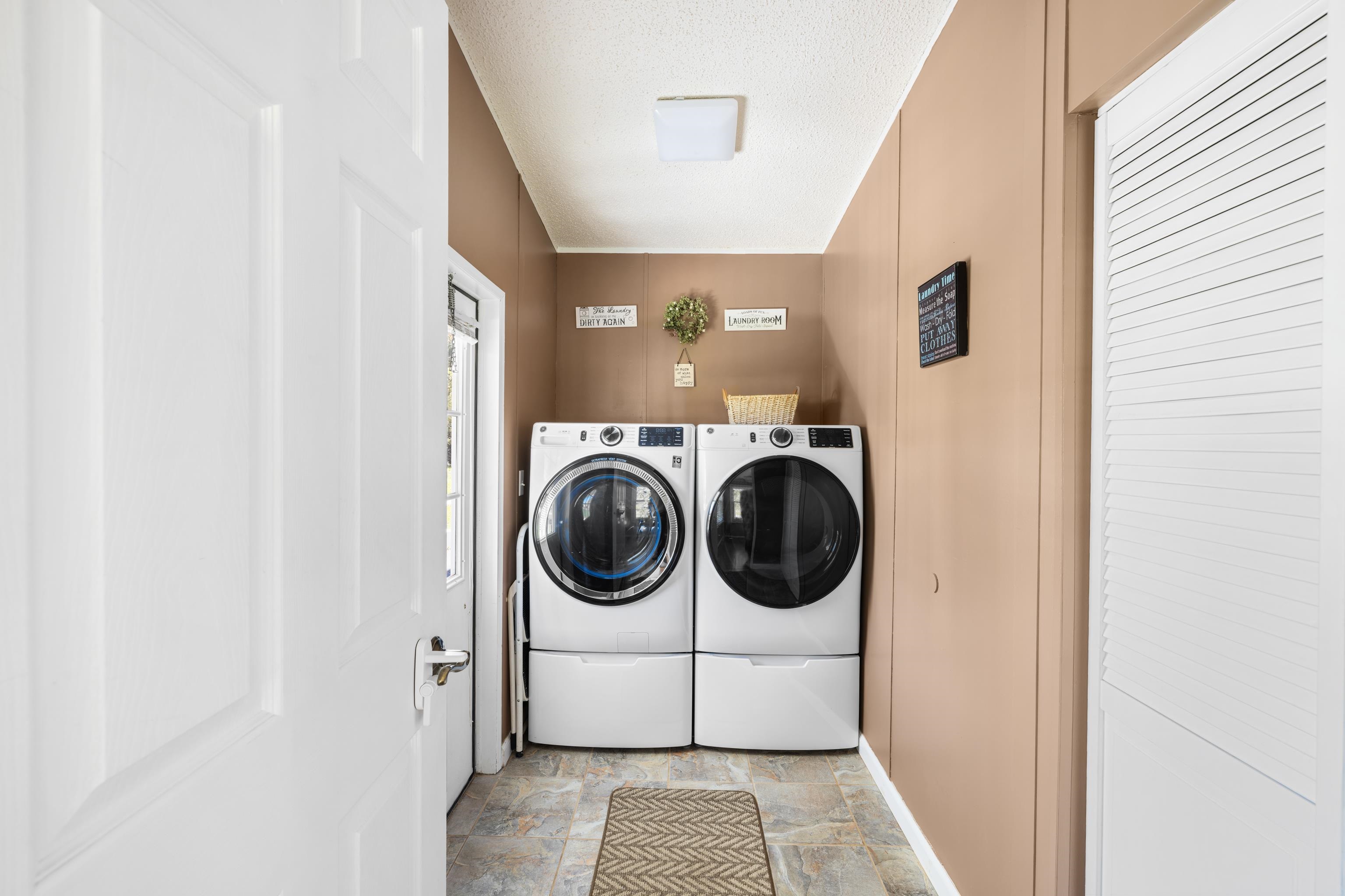 16 BALL DIAMOND TRL, VESUVIUS, Virginia 24483, 3 Bedrooms Bedrooms, ,2 BathroomsBathrooms,Residential,16 BALL DIAMOND TRL,675630 MLS # 675630 16 BALL DIAMOND TRL, VESUVIUS, Virginia 24483, 3 Bedrooms Bedrooms, ,2 BathroomsBathrooms,Residential,16 BALL DIAMOND TRL,675630 MLS # 675630