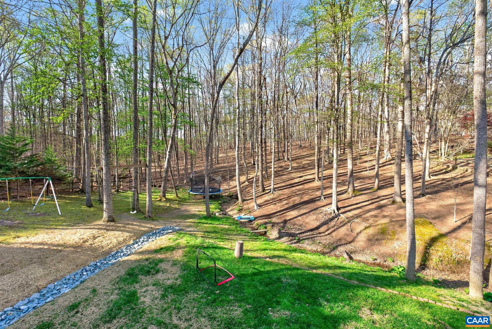 40 BRIDLEWOOD DR, PALMYRA, Virginia 22963, 3 Bedrooms Bedrooms, ,2 BathroomsBathrooms,Residential,40 BRIDLEWOOD DR,675633 MLS # 675633