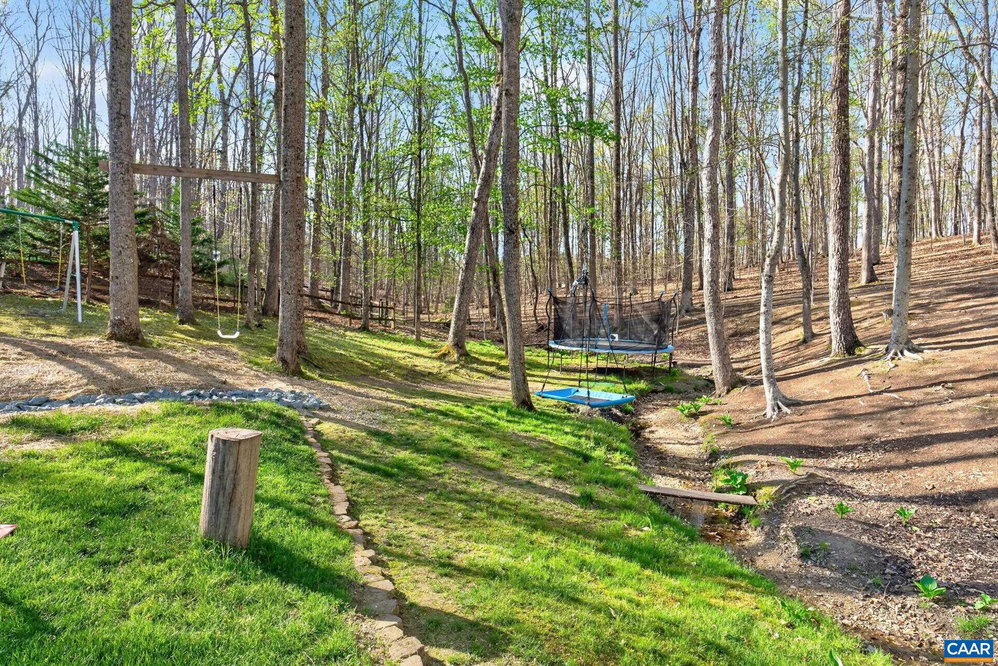 40 BRIDLEWOOD DR, PALMYRA, Virginia 22963, 3 Bedrooms Bedrooms, ,2 BathroomsBathrooms,Residential,40 BRIDLEWOOD DR,675633 MLS # 675633