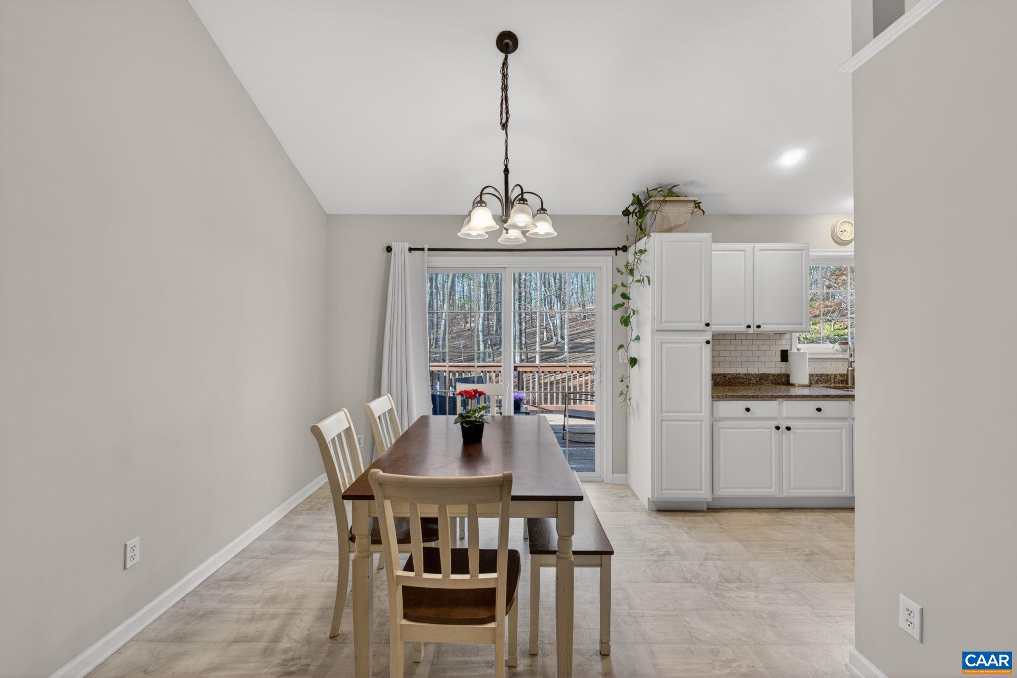 40 BRIDLEWOOD DR, PALMYRA, Virginia 22963, 3 Bedrooms Bedrooms, ,2 BathroomsBathrooms,Residential,40 BRIDLEWOOD DR,675633 MLS # 675633