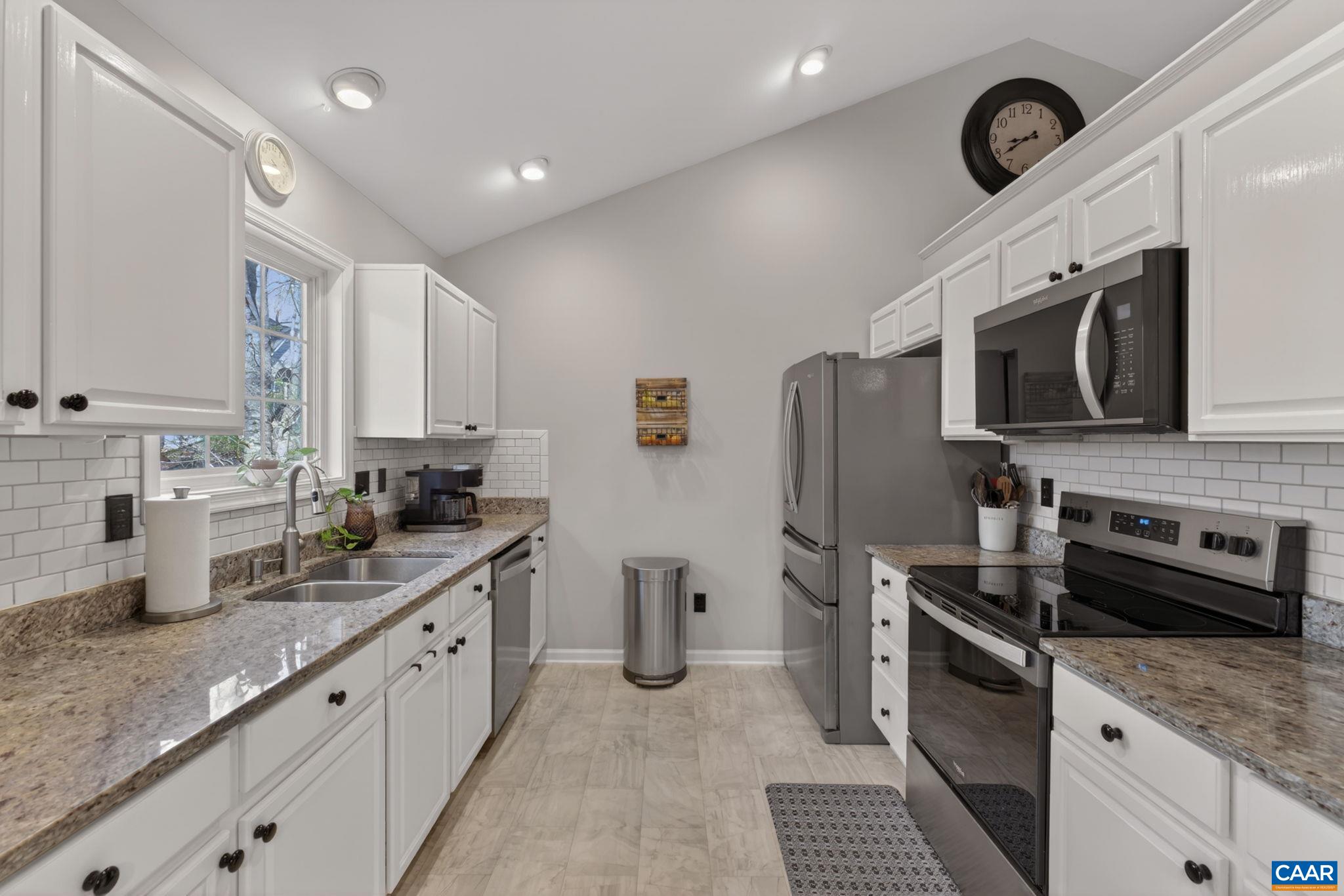 40 BRIDLEWOOD DR, PALMYRA, Virginia 22963, 3 Bedrooms Bedrooms, ,2 BathroomsBathrooms,Residential,40 BRIDLEWOOD DR,675633 MLS # 675633