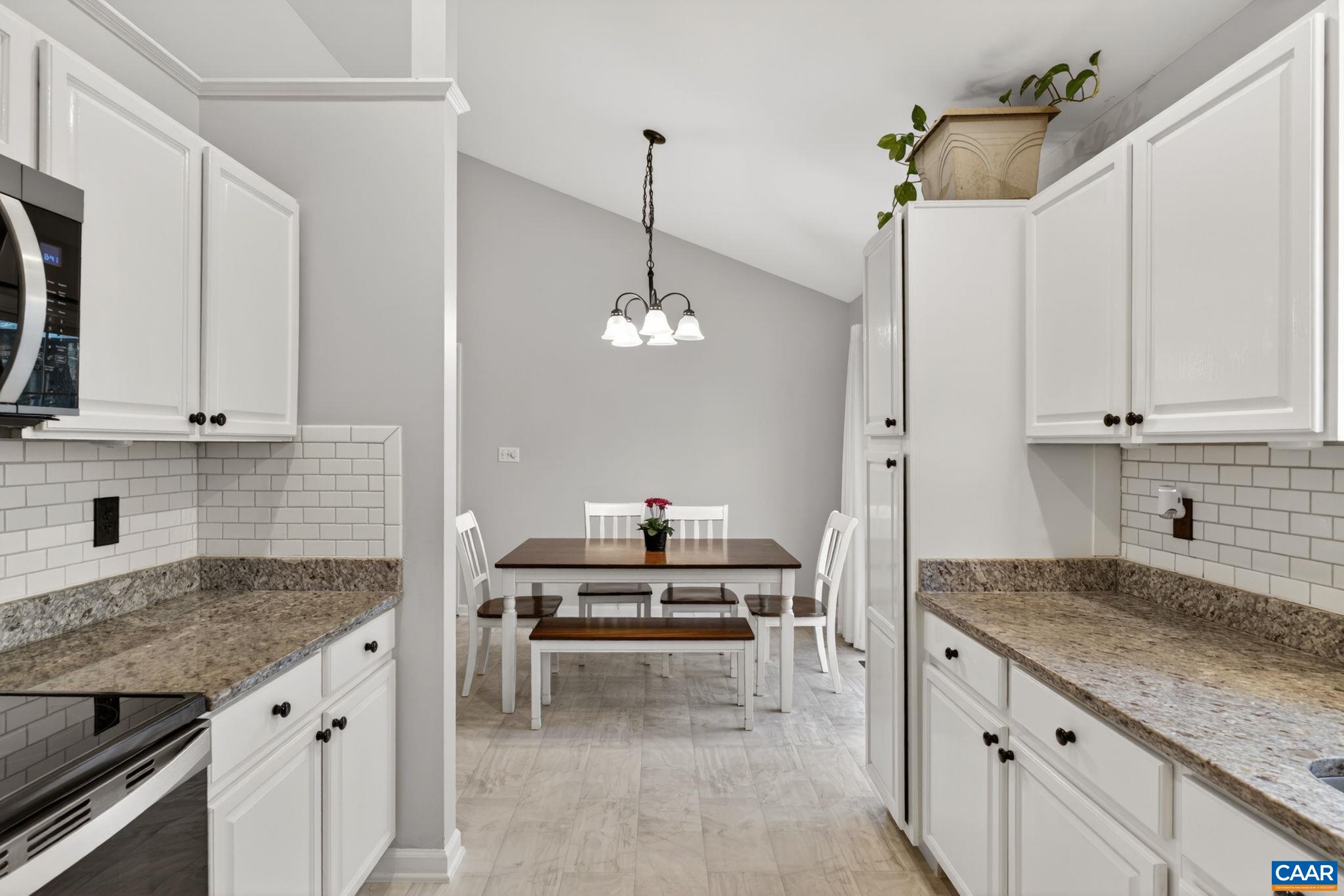 40 BRIDLEWOOD DR, PALMYRA, Virginia 22963, 3 Bedrooms Bedrooms, ,2 BathroomsBathrooms,Residential,40 BRIDLEWOOD DR,675633 MLS # 675633