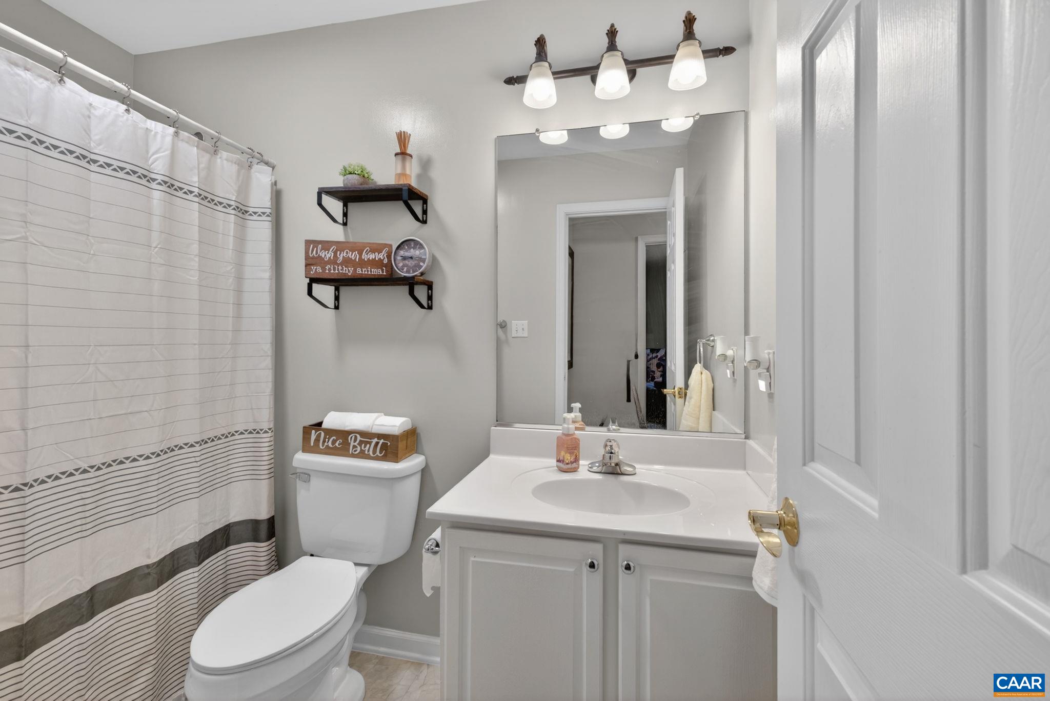 40 BRIDLEWOOD DR, PALMYRA, Virginia 22963, 3 Bedrooms Bedrooms, ,2 BathroomsBathrooms,Residential,40 BRIDLEWOOD DR,675633 MLS # 675633