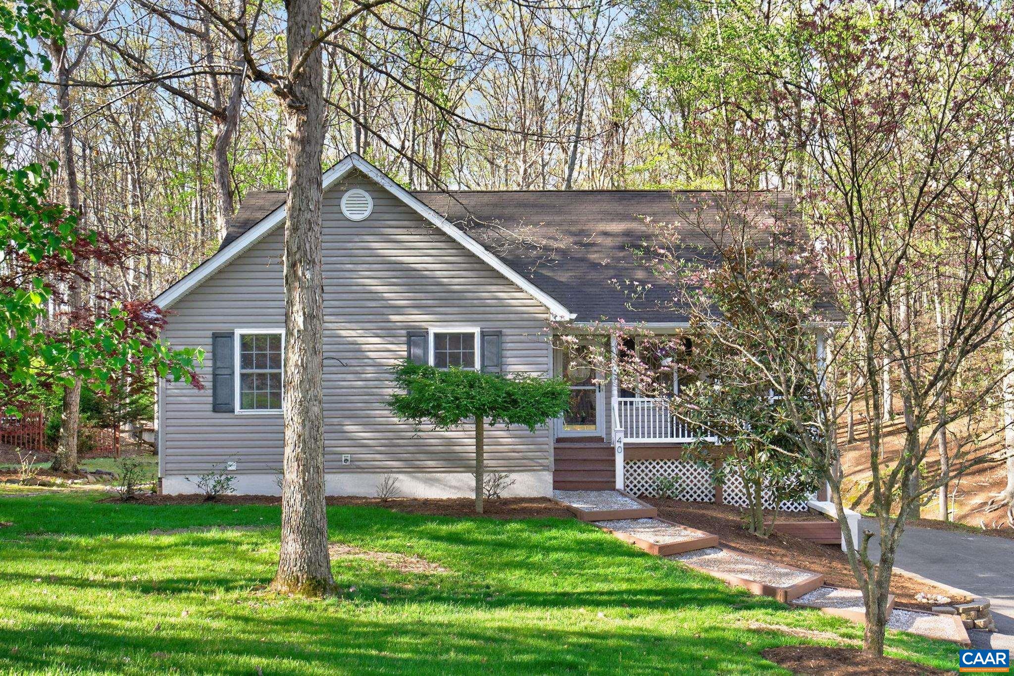 40 BRIDLEWOOD DR, PALMYRA, Virginia 22963, 3 Bedrooms Bedrooms, ,2 BathroomsBathrooms,Residential,40 BRIDLEWOOD DR,675633 MLS # 675633