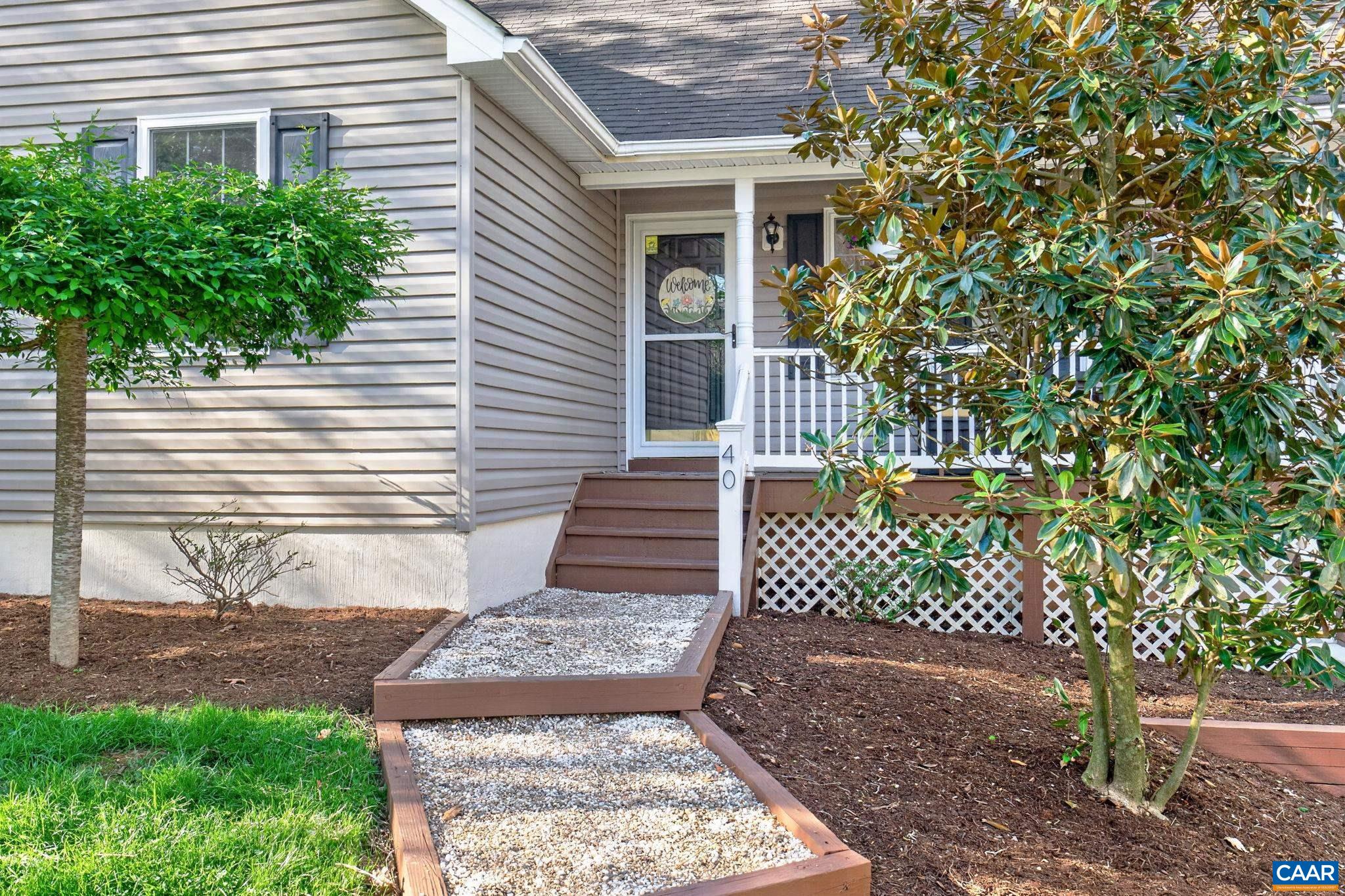 40 BRIDLEWOOD DR, PALMYRA, Virginia 22963, 3 Bedrooms Bedrooms, ,2 BathroomsBathrooms,Residential,40 BRIDLEWOOD DR,675633 MLS # 675633