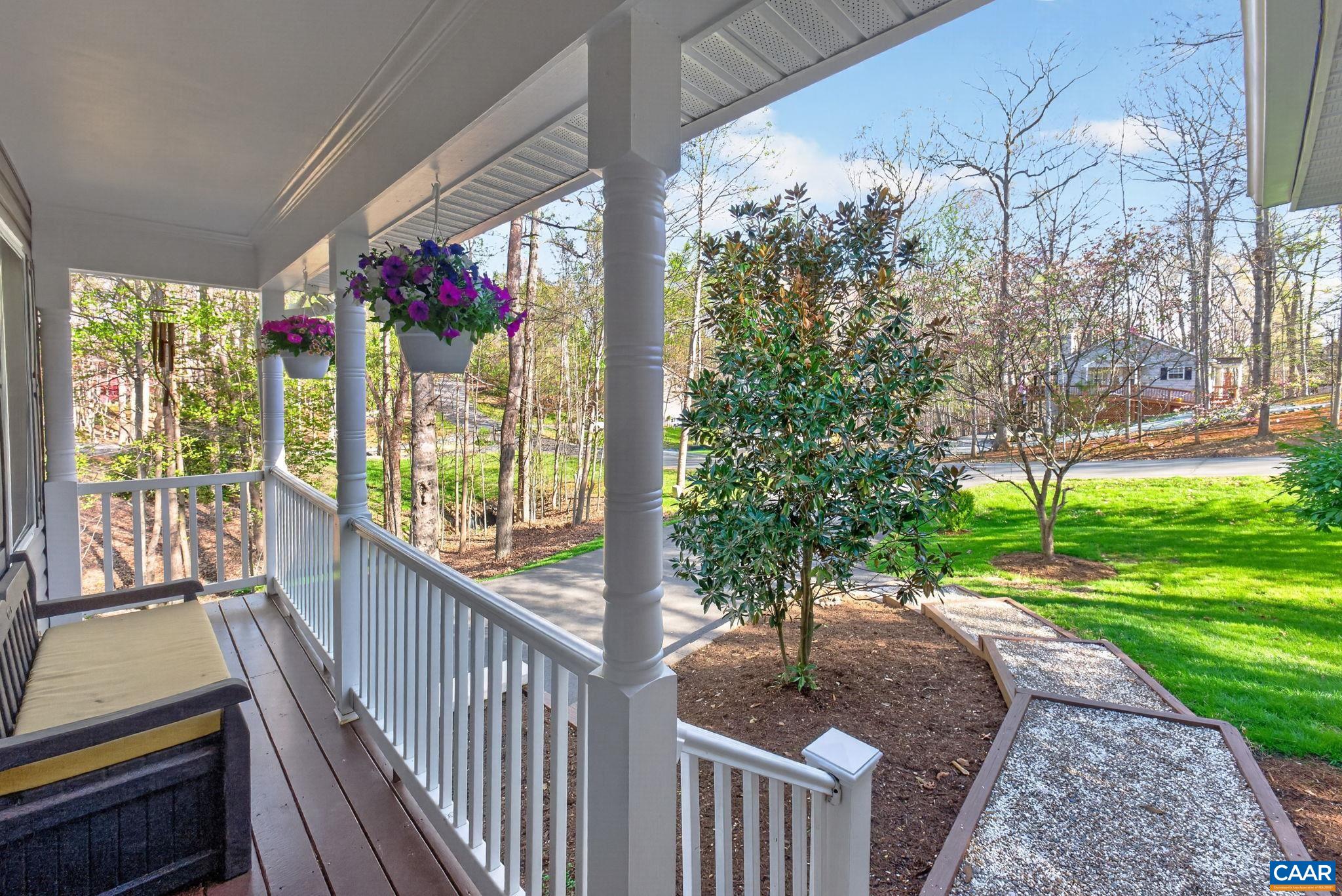 40 BRIDLEWOOD DR, PALMYRA, Virginia 22963, 3 Bedrooms Bedrooms, ,2 BathroomsBathrooms,Residential,40 BRIDLEWOOD DR,675633 MLS # 675633