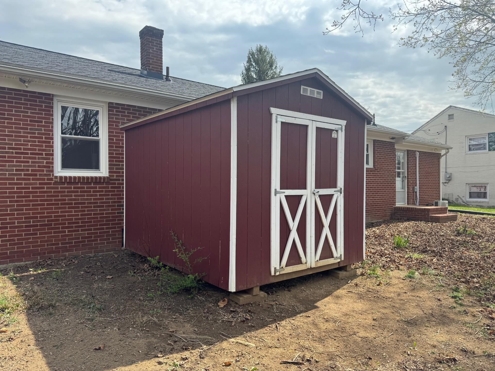 555 WATERMAN DR, HARRISONBURG, Virginia 22802, 3 Bedrooms Bedrooms, ,1 BathroomBathrooms,Residential,555 WATERMAN DR,675637 MLS # 675637