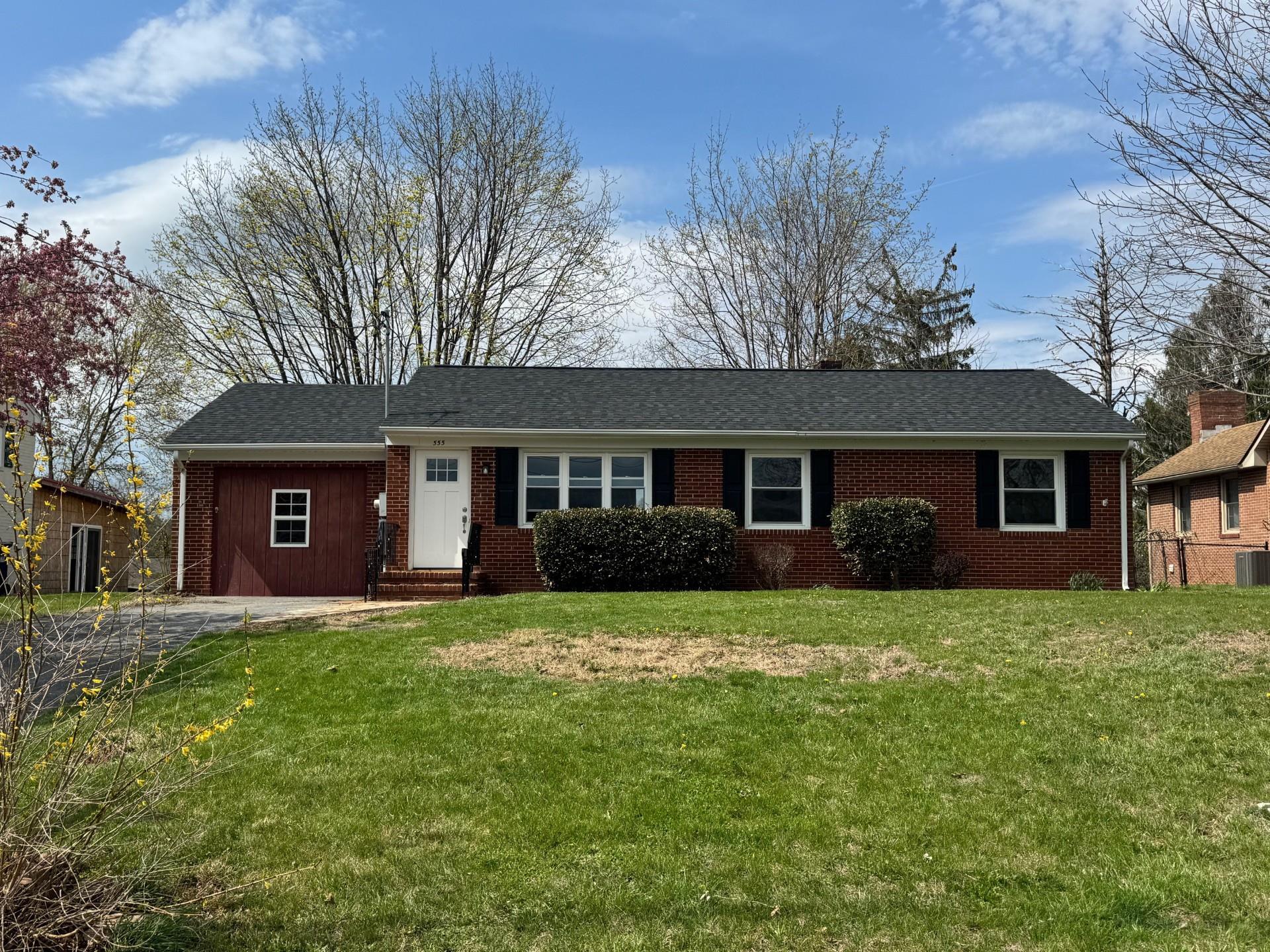 555 WATERMAN DR, HARRISONBURG, Virginia 22802, 3 Bedrooms Bedrooms, ,1 BathroomBathrooms,Residential,555 WATERMAN DR,675637 MLS # 675637