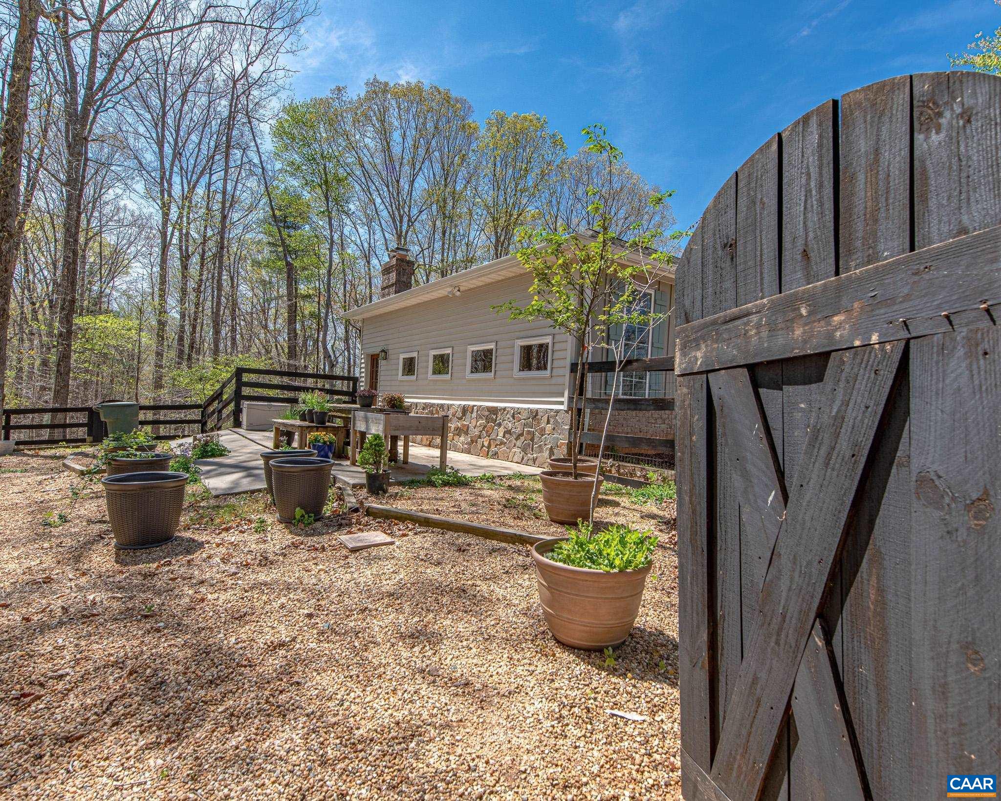 9130 TOTIER CREEK RD, SCOTTSVILLE, Virginia 24590, 4 Bedrooms Bedrooms, ,2 BathroomsBathrooms,Residential,9130 TOTIER CREEK RD,675641 MLS # 675641