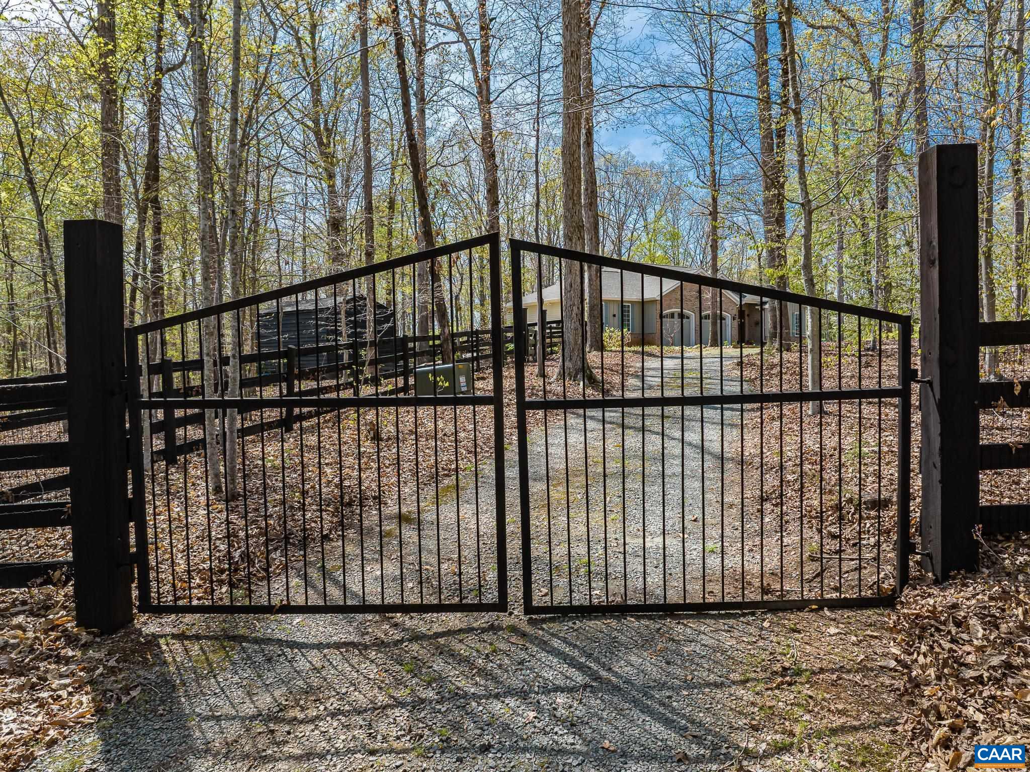 9130 TOTIER CREEK RD, SCOTTSVILLE, Virginia 24590, 4 Bedrooms Bedrooms, ,2 BathroomsBathrooms,Residential,9130 TOTIER CREEK RD,675641 MLS # 675641