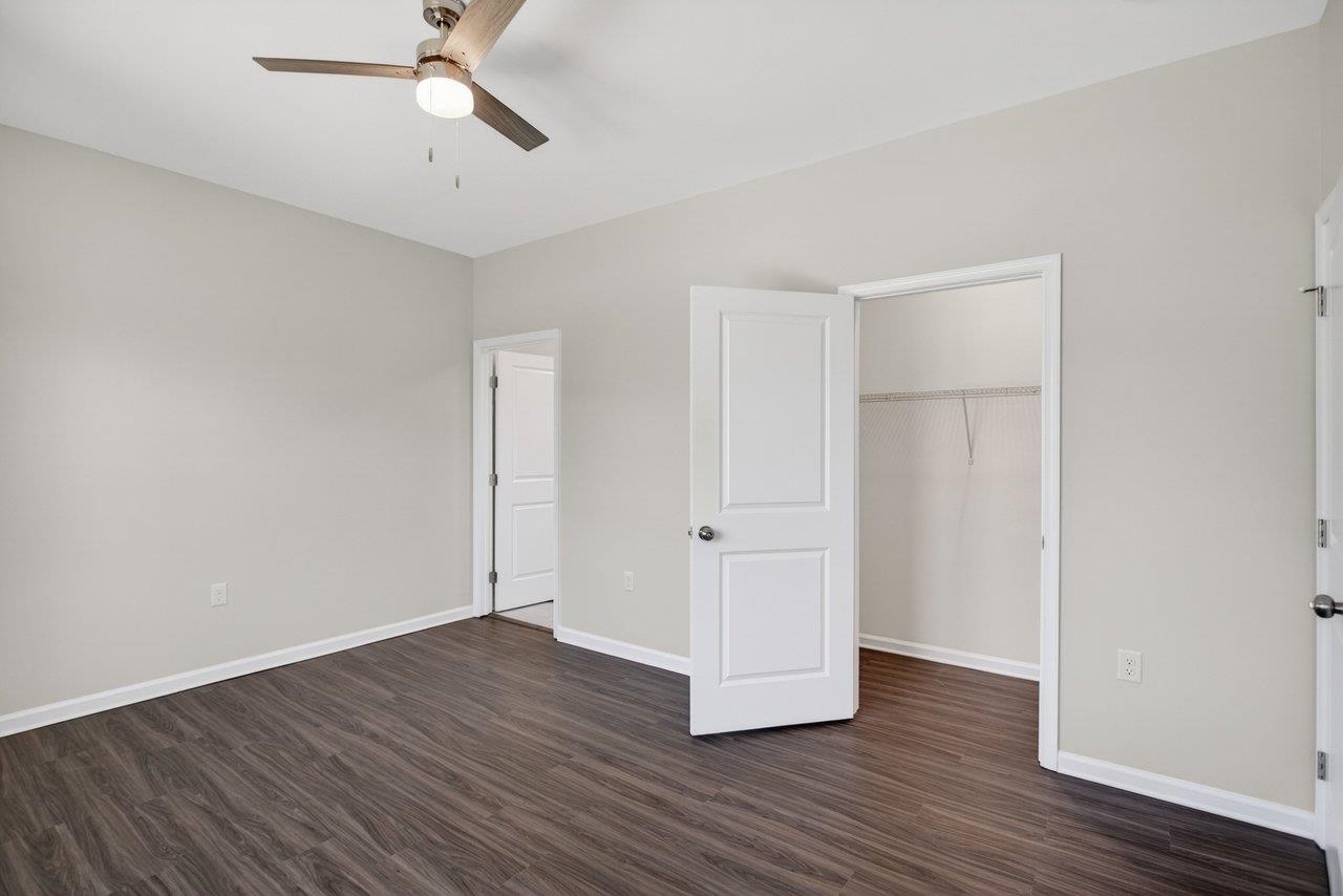 445 WIRT AVE, ELKTON, Virginia 22827, 3 Bedrooms Bedrooms, ,2 BathroomsBathrooms,Residential,445 WIRT AVE,675648 MLS # 675648