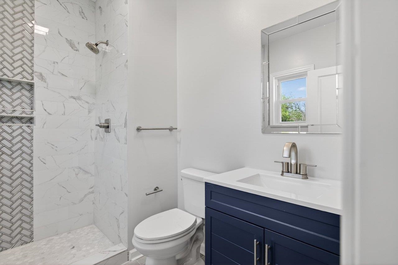 445 WIRT AVE, ELKTON, Virginia 22827, 3 Bedrooms Bedrooms, ,2 BathroomsBathrooms,Residential,445 WIRT AVE,675648 MLS # 675648