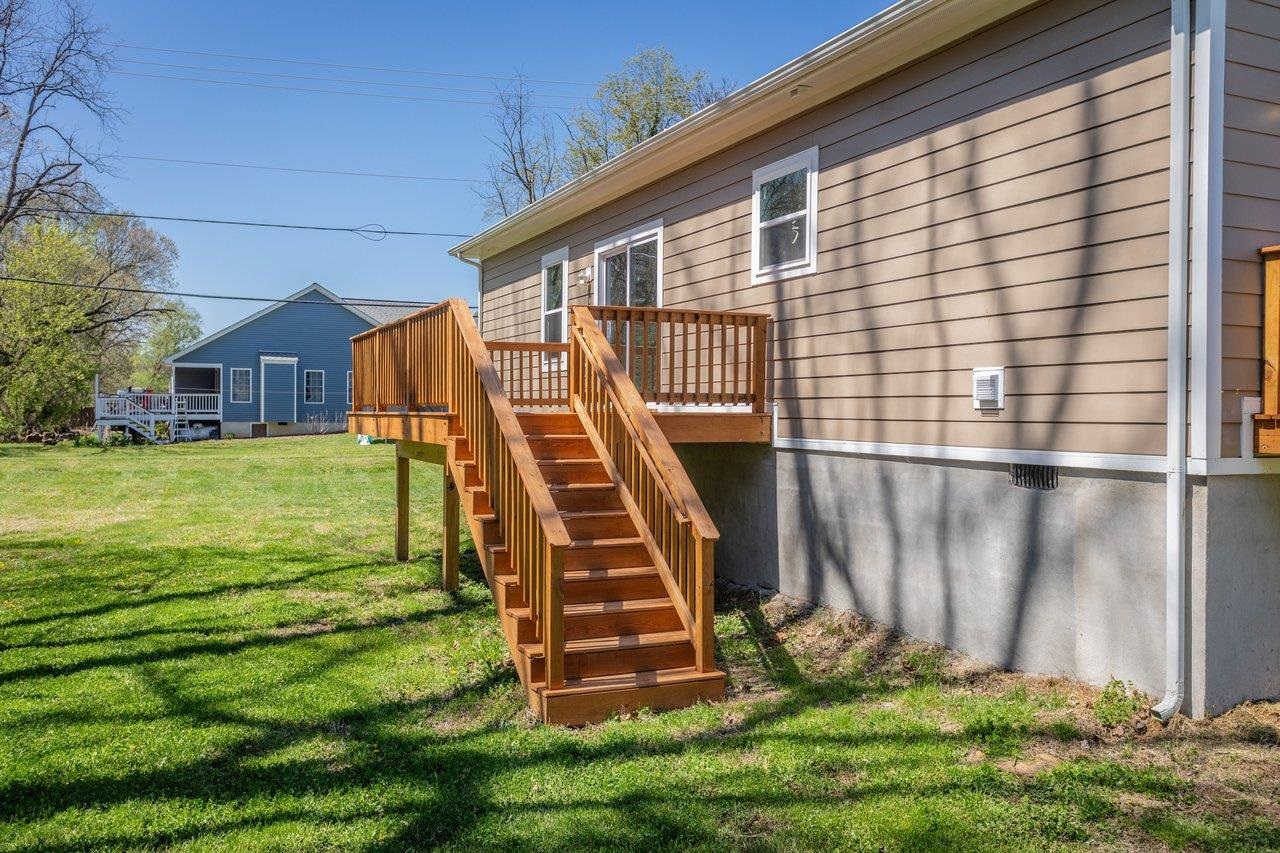 445 WIRT AVE, ELKTON, Virginia 22827, 3 Bedrooms Bedrooms, ,2 BathroomsBathrooms,Residential,445 WIRT AVE,675648 MLS # 675648