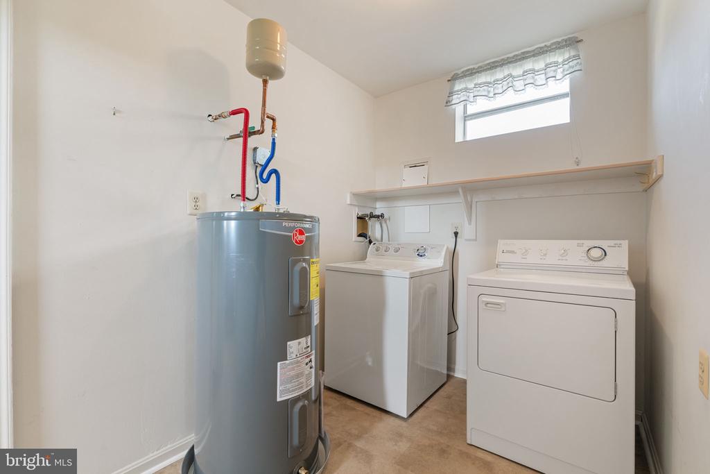 6730 W FORBES PL W, BEALETON, Virginia, 4 Bedrooms Bedrooms, ,2 BathroomsBathrooms,Residential,6730 W FORBES PL W,VAFQ2020882 MLS # VAFQ2020882 6730 W FORBES PL W, BEALETON, Virginia, 4 Bedrooms Bedrooms, ,2 BathroomsBathrooms,Residential,6730 W FORBES PL W,VAFQ2020882 MLS # VAFQ2020882