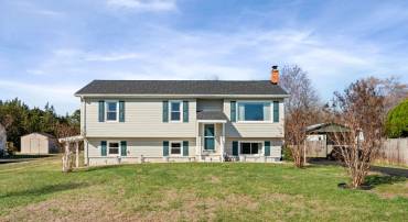 6730 W FORBES PL W, BEALETON, Virginia, 4 Bedrooms Bedrooms, ,2 BathroomsBathrooms,Residential,6730 W FORBES PL W,VAFQ2020882 MLS # VAFQ2020882