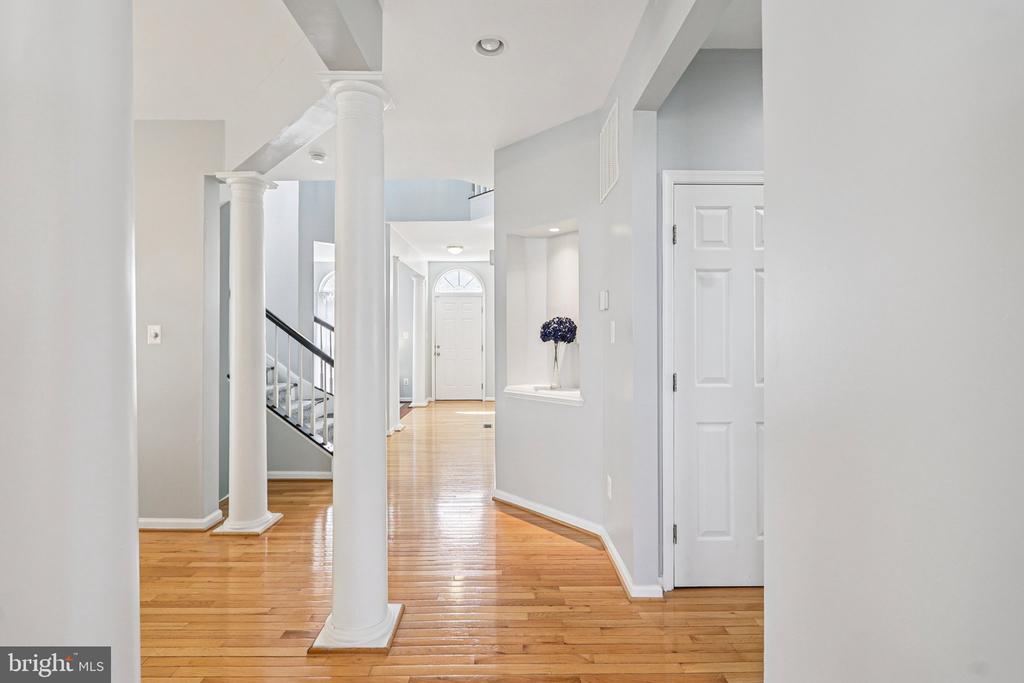 5225 WINDBREAK DR, FREDERICKSBURG, Virginia 22407, 4 Bedrooms Bedrooms, ,3 BathroomsBathrooms,Residential,5225 WINDBREAK DR,VASP2040612 MLS # VASP2040612