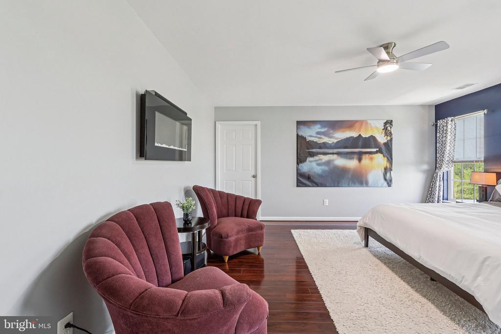 5225 WINDBREAK DR, FREDERICKSBURG, Virginia 22407, 4 Bedrooms Bedrooms, ,3 BathroomsBathrooms,Residential,5225 WINDBREAK DR,VASP2040612 MLS # VASP2040612