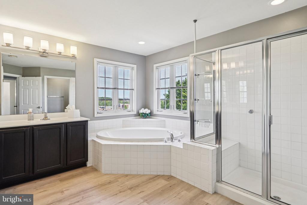 5225 WINDBREAK DR, FREDERICKSBURG, Virginia 22407, 4 Bedrooms Bedrooms, ,3 BathroomsBathrooms,Residential,5225 WINDBREAK DR,VASP2040612 MLS # VASP2040612