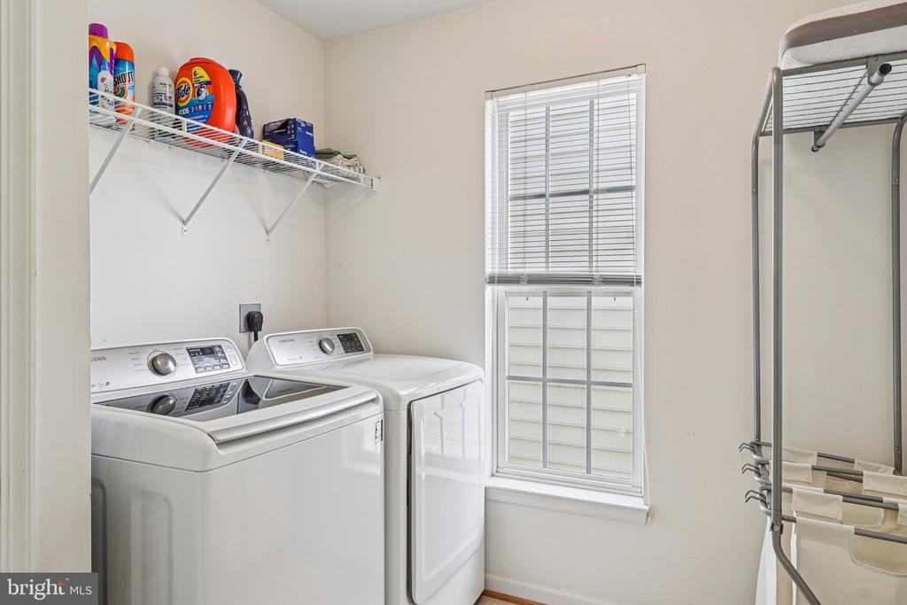 5225 WINDBREAK DR, FREDERICKSBURG, Virginia 22407, 4 Bedrooms Bedrooms, ,3 BathroomsBathrooms,Residential,5225 WINDBREAK DR,VASP2040612 MLS # VASP2040612