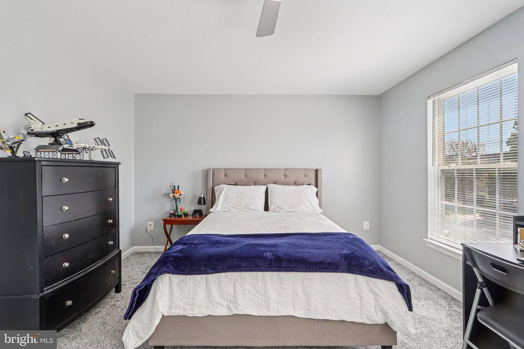 5225 WINDBREAK DR, FREDERICKSBURG, Virginia 22407, 4 Bedrooms Bedrooms, ,3 BathroomsBathrooms,Residential,5225 WINDBREAK DR,VASP2040612 MLS # VASP2040612