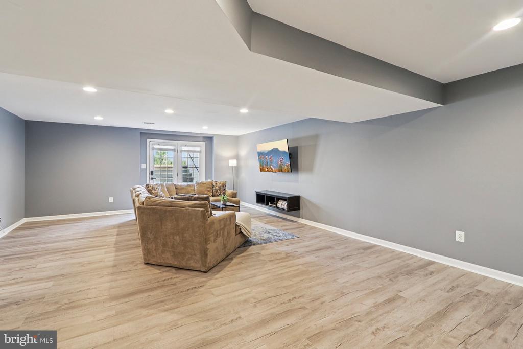 5225 WINDBREAK DR, FREDERICKSBURG, Virginia 22407, 4 Bedrooms Bedrooms, ,3 BathroomsBathrooms,Residential,5225 WINDBREAK DR,VASP2040612 MLS # VASP2040612