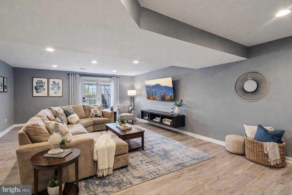 5225 WINDBREAK DR, FREDERICKSBURG, Virginia 22407, 4 Bedrooms Bedrooms, ,3 BathroomsBathrooms,Residential,5225 WINDBREAK DR,VASP2040612 MLS # VASP2040612