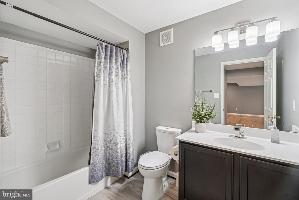 5225 WINDBREAK DR, FREDERICKSBURG, Virginia 22407, 4 Bedrooms Bedrooms, ,3 BathroomsBathrooms,Residential,5225 WINDBREAK DR,VASP2040612 MLS # VASP2040612