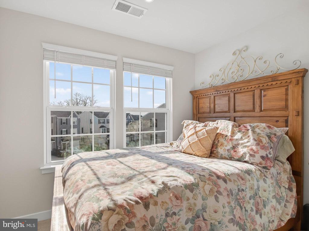 1724 SCENIC LOOP, CULPEPER, Virginia 22701, 3 Bedrooms Bedrooms, ,2 BathroomsBathrooms,Residential,1724 SCENIC LOOP,VACU2013232 MLS # VACU2013232