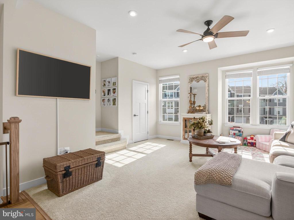 1724 SCENIC LOOP, CULPEPER, Virginia 22701, 3 Bedrooms Bedrooms, ,2 BathroomsBathrooms,Residential,1724 SCENIC LOOP,VACU2013232 MLS # VACU2013232