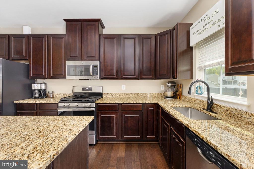 2518 CORNELL DR, FREDERICKSBURG, Virginia 22408, 4 Bedrooms Bedrooms, ,2 BathroomsBathrooms,Residential,2518 CORNELL DR,VASP2040678 MLS # VASP2040678