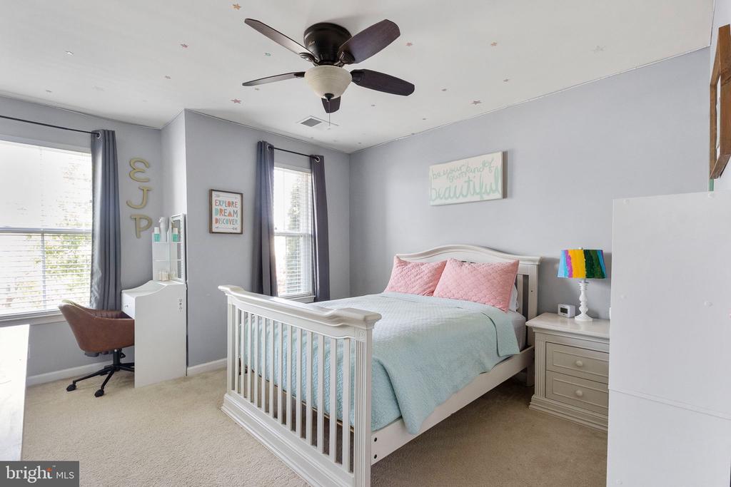 2518 CORNELL DR, FREDERICKSBURG, Virginia 22408, 4 Bedrooms Bedrooms, ,2 BathroomsBathrooms,Residential,2518 CORNELL DR,VASP2040678 MLS # VASP2040678