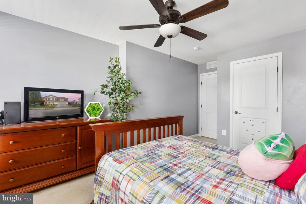 2518 CORNELL DR, FREDERICKSBURG, Virginia 22408, 4 Bedrooms Bedrooms, ,2 BathroomsBathrooms,Residential,2518 CORNELL DR,VASP2040678 MLS # VASP2040678