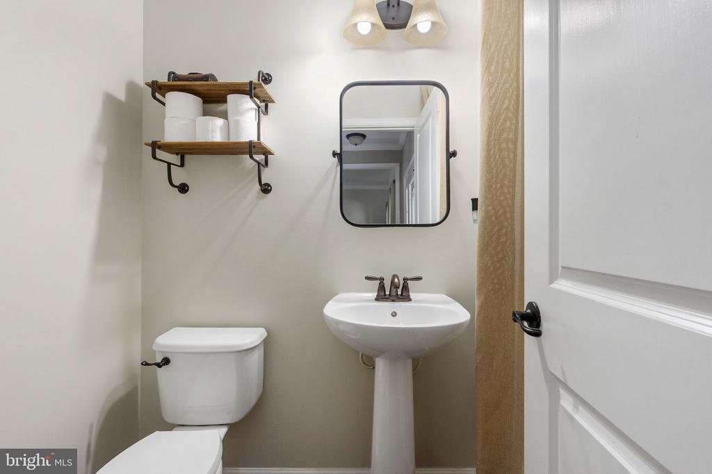 2518 CORNELL DR, FREDERICKSBURG, Virginia 22408, 4 Bedrooms Bedrooms, ,2 BathroomsBathrooms,Residential,2518 CORNELL DR,VASP2040678 MLS # VASP2040678