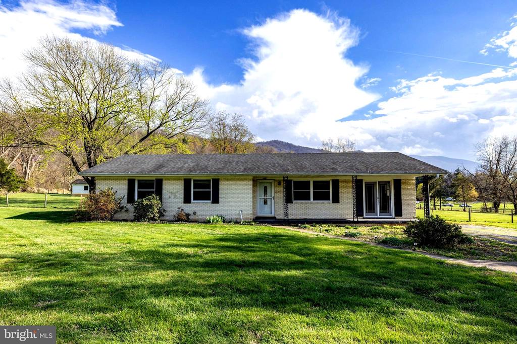 4881 IDA RD, LURAY, Virginia 22835, 3 Bedrooms Bedrooms, ,1 BathroomBathrooms,Residential,4881 IDA RD,VAPA2006262 MLS # VAPA2006262